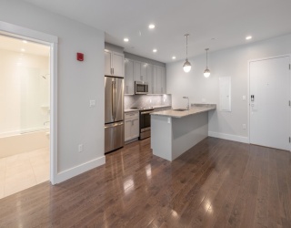434 Mcgrath Highway, Somerville, Massachusetts, 2 Bedrooms Bedrooms, 3 Rooms Rooms,2 BathroomsBathrooms,Residential Lease,For Rent,Mcgrath Highway,73511254