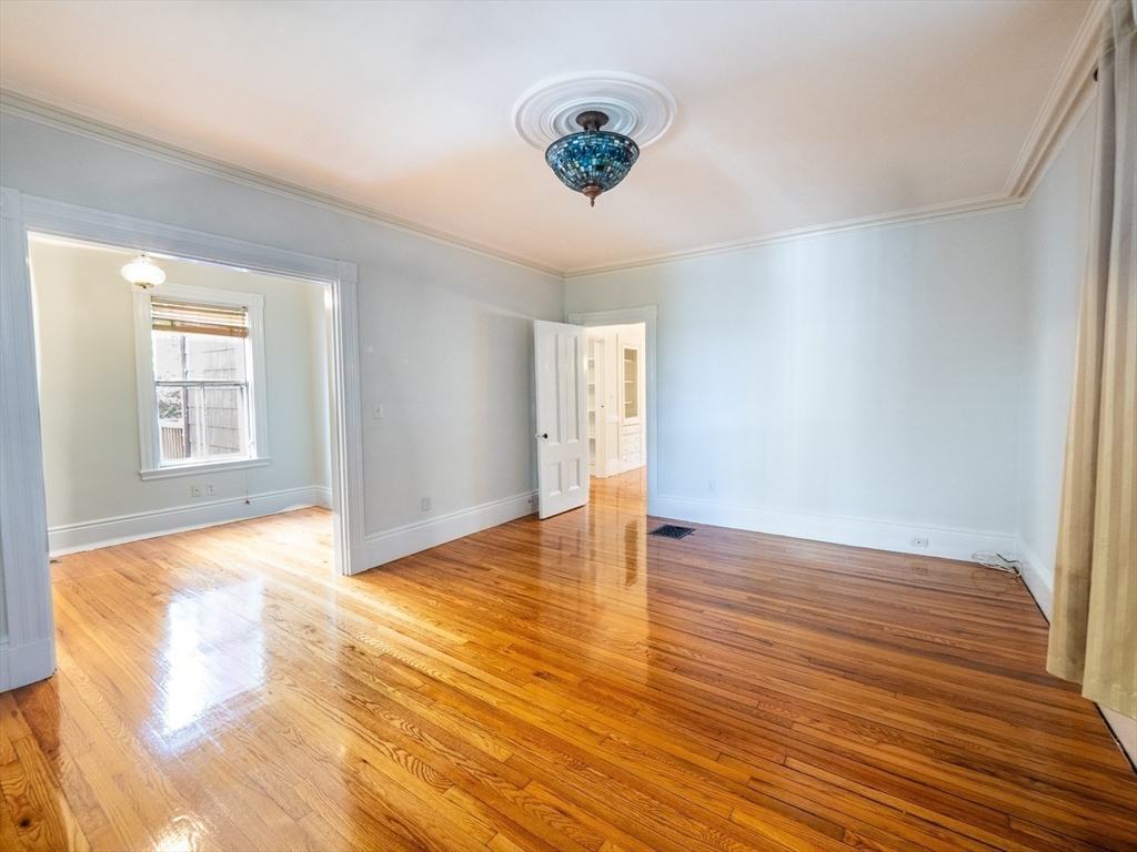 12 Adella Place, Boston, Massachusetts, 5 Bedrooms Bedrooms, 11 Rooms Rooms,2.5 BathroomsBathrooms,Residential Lease,For Rent,Adella Place,73511257