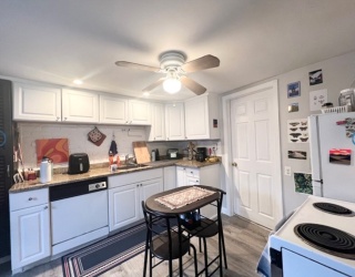 249 Hurley St, Cambridge, Massachusetts, 1 Bedroom Bedrooms, 2 Rooms Rooms,1 BathroomBathrooms,Residential Lease,For Rent,Hurley St,73511258