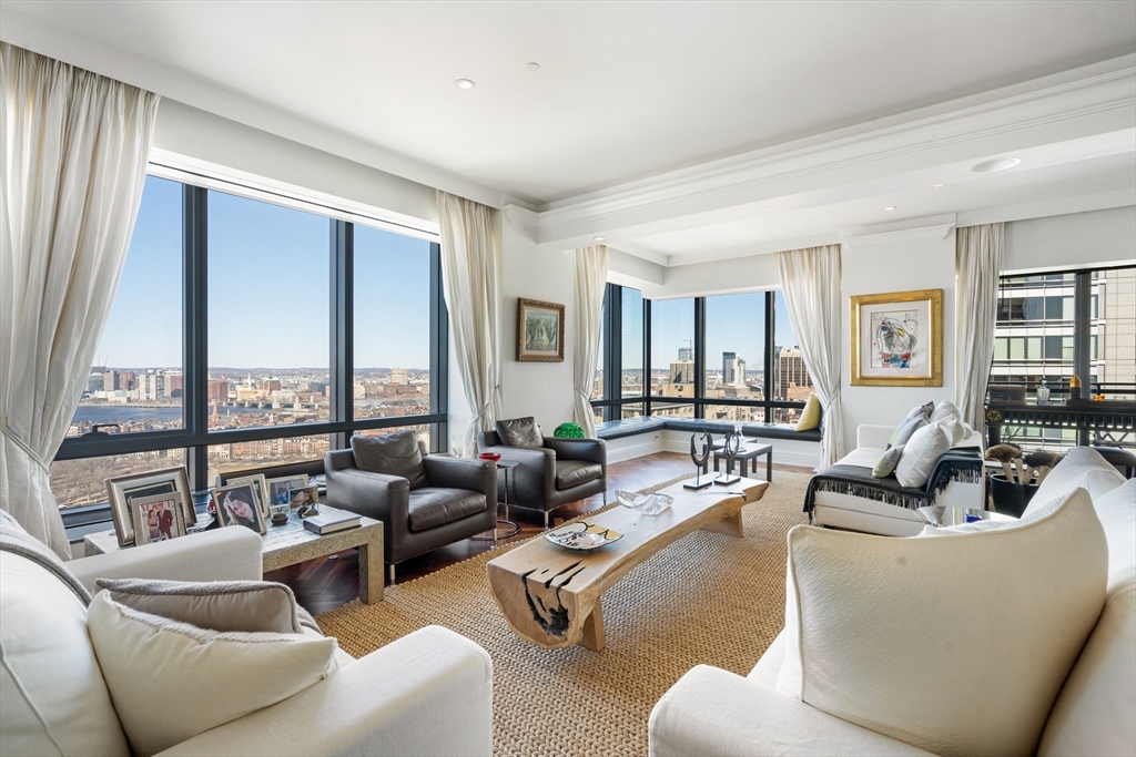 2 Avery Street, Boston, Massachusetts, 3 Bedrooms Bedrooms, 7 Rooms Rooms,4.5 BathroomsBathrooms,Residential Lease,For Rent,Avery Street,73511184