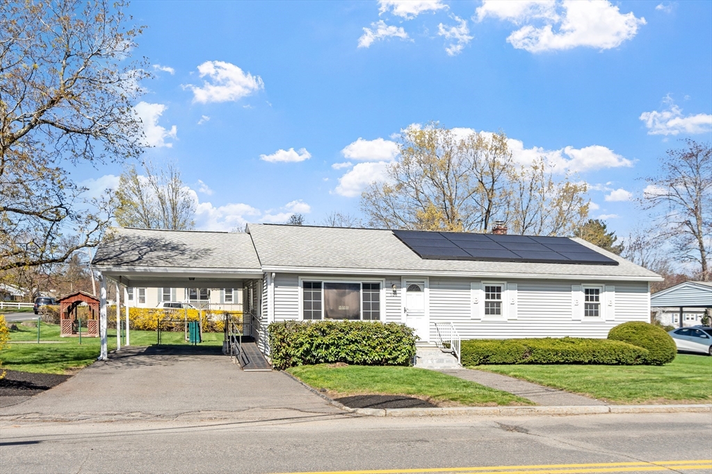 500 Oak Hill Rd, Fitchburg, Massachusetts, 3 Bedrooms Bedrooms, 5 Rooms Rooms,1 BathroomBathrooms,Residential,For Sale,Oak Hill Rd,73511127