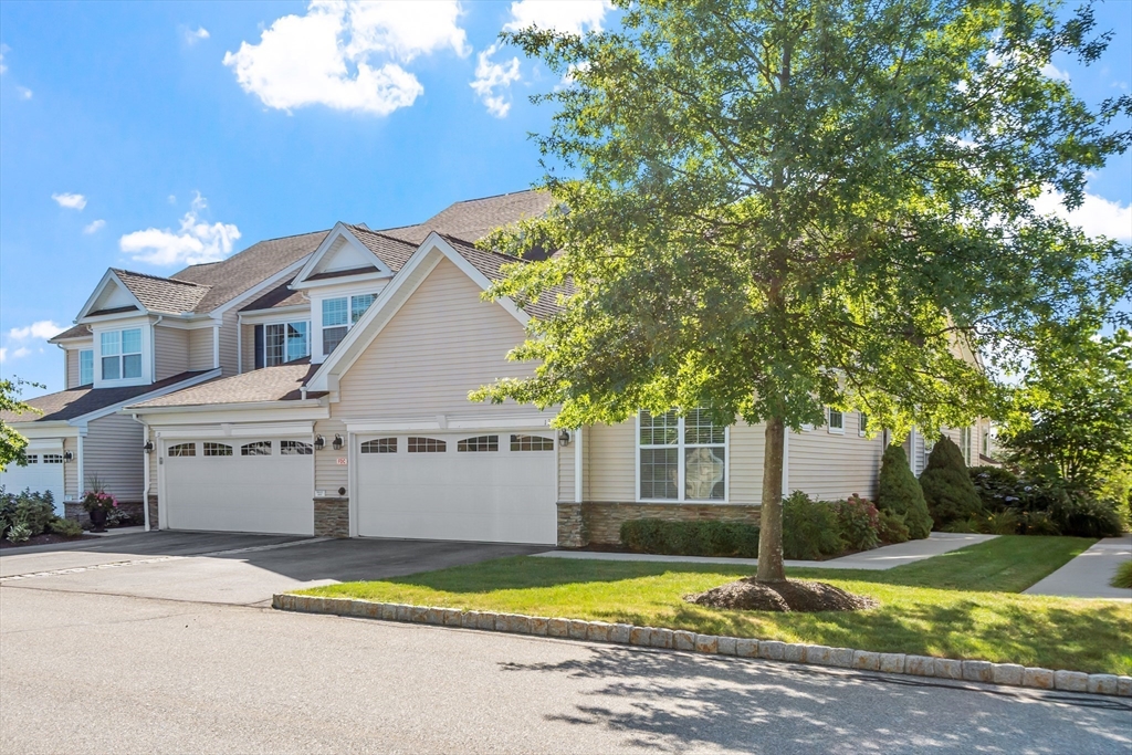 13 Wilshire Way, Marlborough, Massachusetts, 2 Bedrooms Bedrooms, 5 Rooms Rooms,2 BathroomsBathrooms,Residential,For Sale,Wilshire Way,73491917