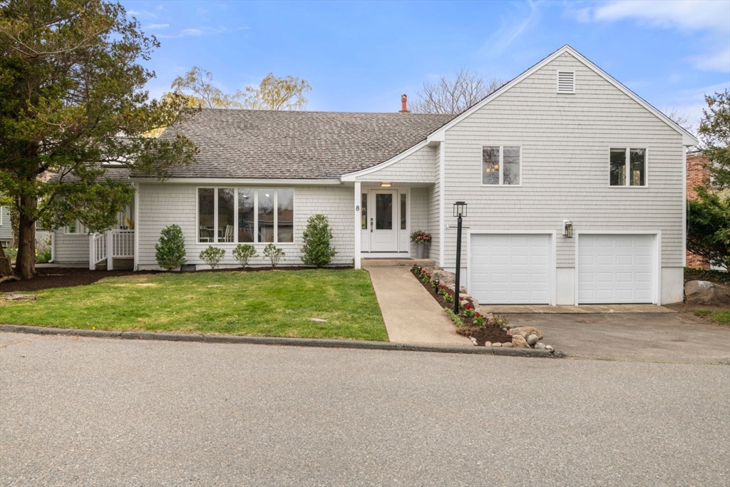 8 Marbee Rd, Rockport, Massachusetts, 4 Bedrooms Bedrooms, 7 Rooms Rooms,3 BathroomsBathrooms,Residential,For Sale,Marbee Rd,73511057