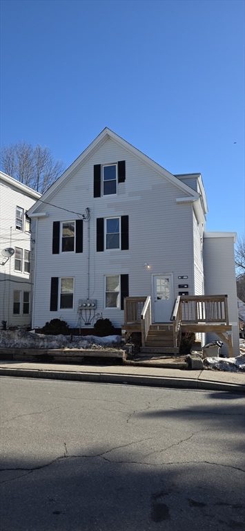 274 Pleasant St, Gardner, Massachusetts, 6 Bedrooms Bedrooms, 15 Rooms Rooms,3 BathroomsBathrooms,Residential Income,For Sale,Pleasant St,73510901