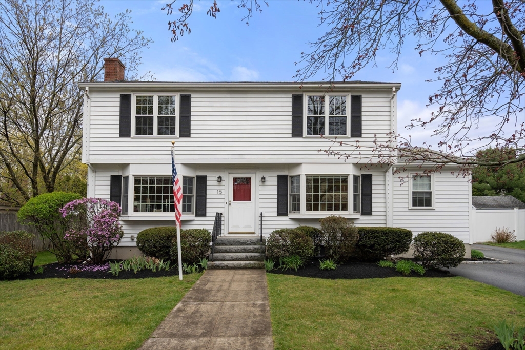 15 Walton St, Wakefield, Massachusetts, 5 Bedrooms Bedrooms, 9 Rooms Rooms,4 BathroomsBathrooms,Residential,For Sale,Walton St,73506480