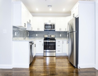 75 Morris St., Boston, Massachusetts, 3 Bedrooms Bedrooms, 5 Rooms Rooms,1 BathroomBathrooms,Residential Lease,For Rent,Morris St.,73511327