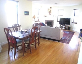 100 Riverway, Boston, Massachusetts, 2 Bedrooms Bedrooms, 4 Rooms Rooms,1.5 BathroomsBathrooms,Residential Lease,For Rent,Riverway,73511342