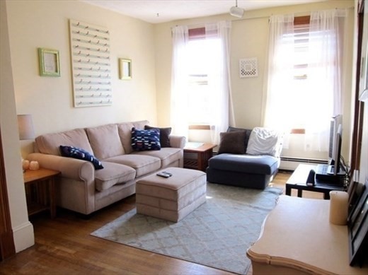 41 Garden Street, Boston, Massachusetts, 2 Bedrooms Bedrooms, 5 Rooms Rooms,1 BathroomBathrooms,Residential Lease,For Rent,Garden Street,73511346