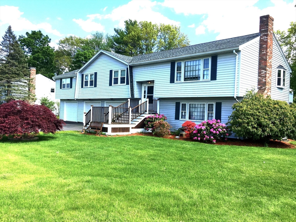 30 Burning Tree Rd, Natick, Massachusetts, 4 Bedrooms Bedrooms, 7 Rooms Rooms,2.5 BathroomsBathrooms,Residential,For Sale,Burning Tree Rd,73511318