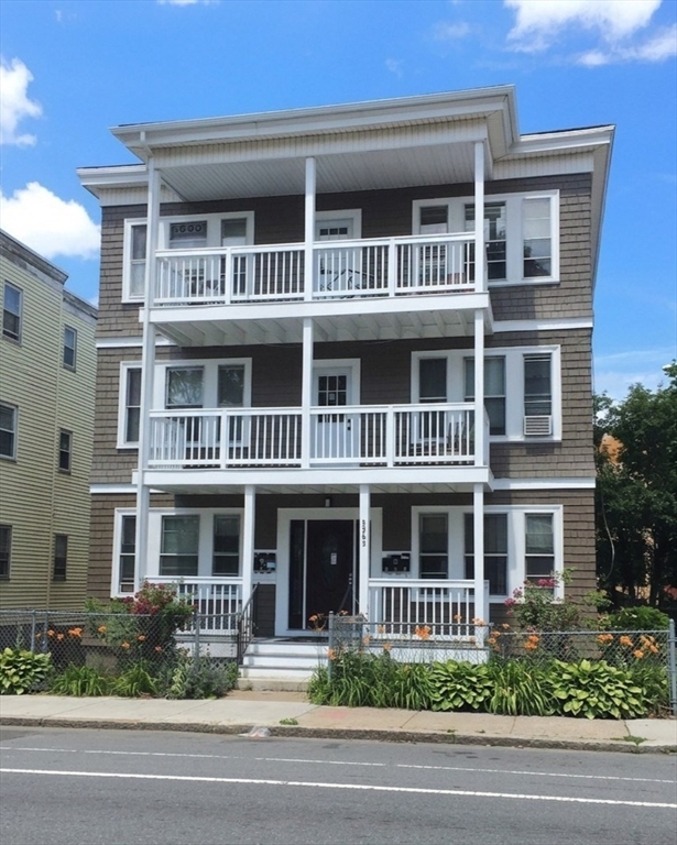3965 Washington St, Boston, Massachusetts, 12 Bedrooms Bedrooms, 24 Rooms Rooms,6 BathroomsBathrooms,Residential Income,For Sale,Washington St,73511362