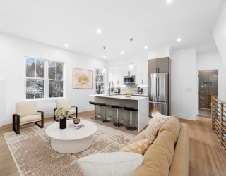 143 Tremont St, Boston, Massachusetts, 4 Bedrooms Bedrooms, 6 Rooms Rooms,4 BathroomsBathrooms,Residential,For Sale,Tremont St,73511374