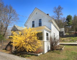 48 School St, Groveland, Massachusetts, 4 Bedrooms Bedrooms, 7 Rooms Rooms,1.5 BathroomsBathrooms,Residential,For Sale,School St,73511347