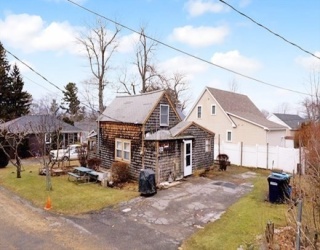 43 Trinity Ave, Sterling, Massachusetts, 1 Bedroom Bedrooms, 3 Rooms Rooms,1 BathroomBathrooms,Residential,For Sale,Trinity Ave,73469050