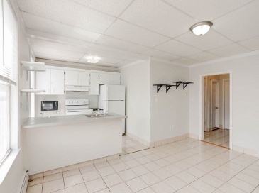 156 Bennington St, Boston, Massachusetts, 2 Bedrooms Bedrooms, 4 Rooms Rooms,1 BathroomBathrooms,Residential Lease,For Rent,Bennington St,73511373