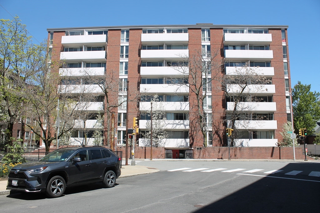 29 Concord, Cambridge, Massachusetts, 1 Bedroom Bedrooms, 3 Rooms Rooms,1 BathroomBathrooms,Residential Lease,For Rent,Concord,73511416