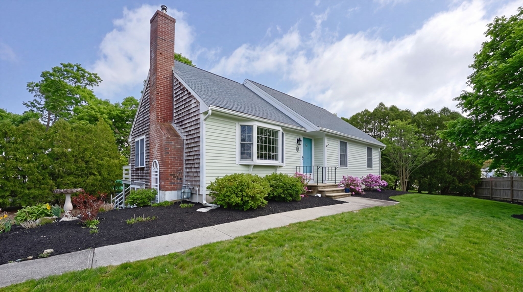 3 Fresh Water Road, Harwich, Massachusetts, 3 Bedrooms Bedrooms, 6 Rooms Rooms,2 BathroomsBathrooms,Residential,For Sale,Fresh Water Road,73511422