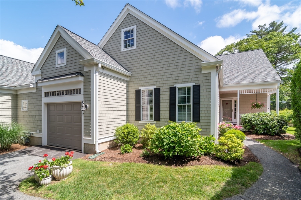 12 Sea Knoll Ct, Bourne, Massachusetts, 2 Bedrooms Bedrooms, 6 Rooms Rooms,2.5 BathroomsBathrooms,Residential,For Sale,Sea Knoll Ct,73511273