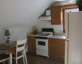 34 Moore Ave, Franklin, Massachusetts, 1 Bedroom Bedrooms, 3 Rooms Rooms,1 BathroomBathrooms,Residential Lease,For Rent,Moore Ave,73511281