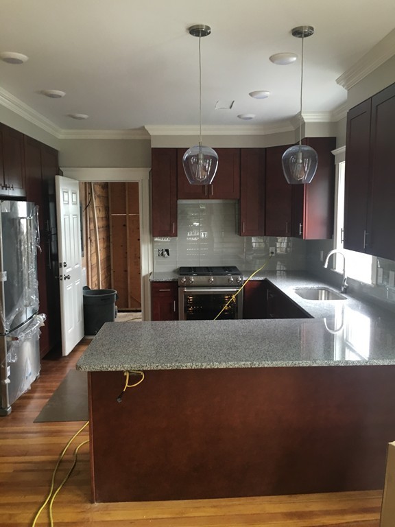 97 Lexington St., Watertown, Massachusetts, 4 Bedrooms Bedrooms, 11 Rooms Rooms,3 BathroomsBathrooms,Residential Lease,For Rent,Lexington St.,73511454
