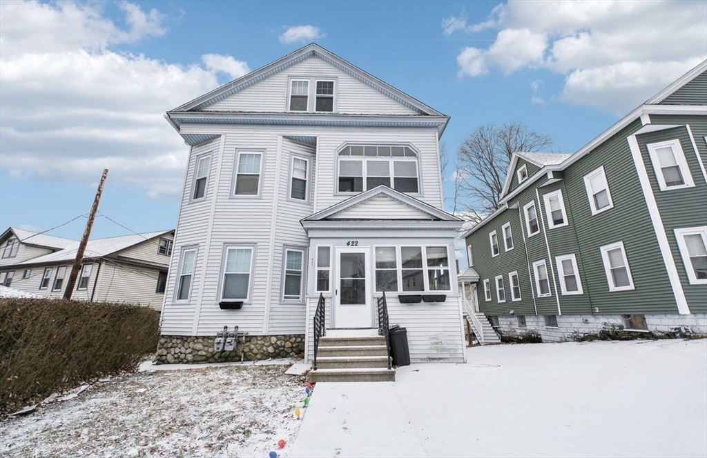 422 Chandler St, Worcester, Massachusetts, 3 Bedrooms Bedrooms, 6 Rooms Rooms,1 BathroomBathrooms,Residential Lease,For Rent,Chandler St,73511512