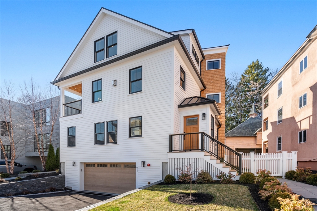 71 Greenough Street, Brookline, Massachusetts, 3 Bedrooms Bedrooms, 7 Rooms Rooms,2.5 BathroomsBathrooms,Residential Lease,For Rent,Greenough Street,73511523