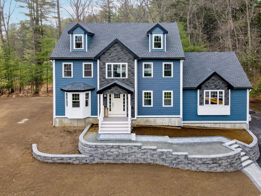 23 Pomfret Rd, Wilmington, Massachusetts, 4 Bedrooms Bedrooms, 9 Rooms Rooms,2.5 BathroomsBathrooms,Residential,For Sale,Pomfret Rd,73511554