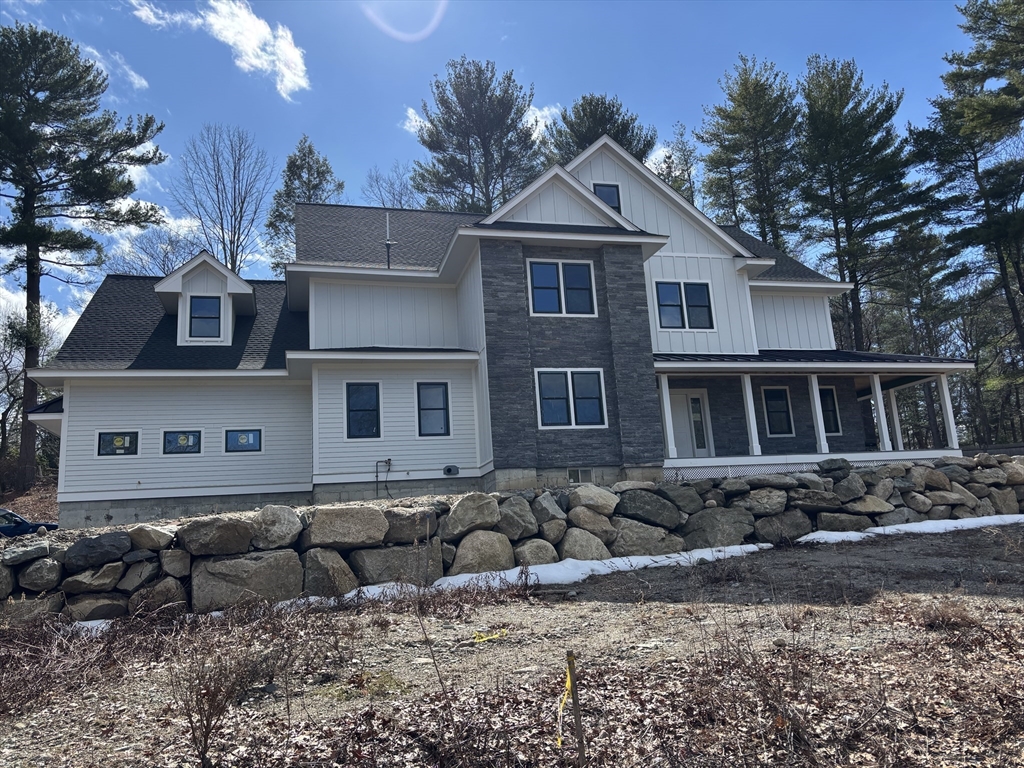 33 Pine Street, Dover, Massachusetts, 5 Bedrooms Bedrooms, 16 Rooms Rooms,7.5 BathroomsBathrooms,Residential,For Sale,Pine Street,73511576