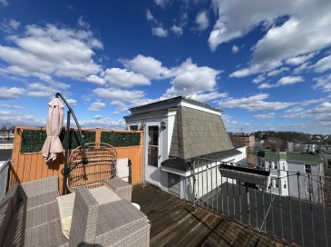 111 Pleasant Street, Boston, Massachusetts, 2 Bedrooms Bedrooms, 7 Rooms Rooms,2.5 BathroomsBathrooms,Residential Lease,For Rent,Pleasant Street,73511620