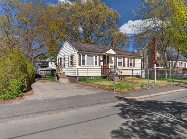 168 Main Street, Quincy, Massachusetts, 3 Bedrooms Bedrooms, 5 Rooms Rooms,1 BathroomBathrooms,Residential,For Sale,Main Street,73511623