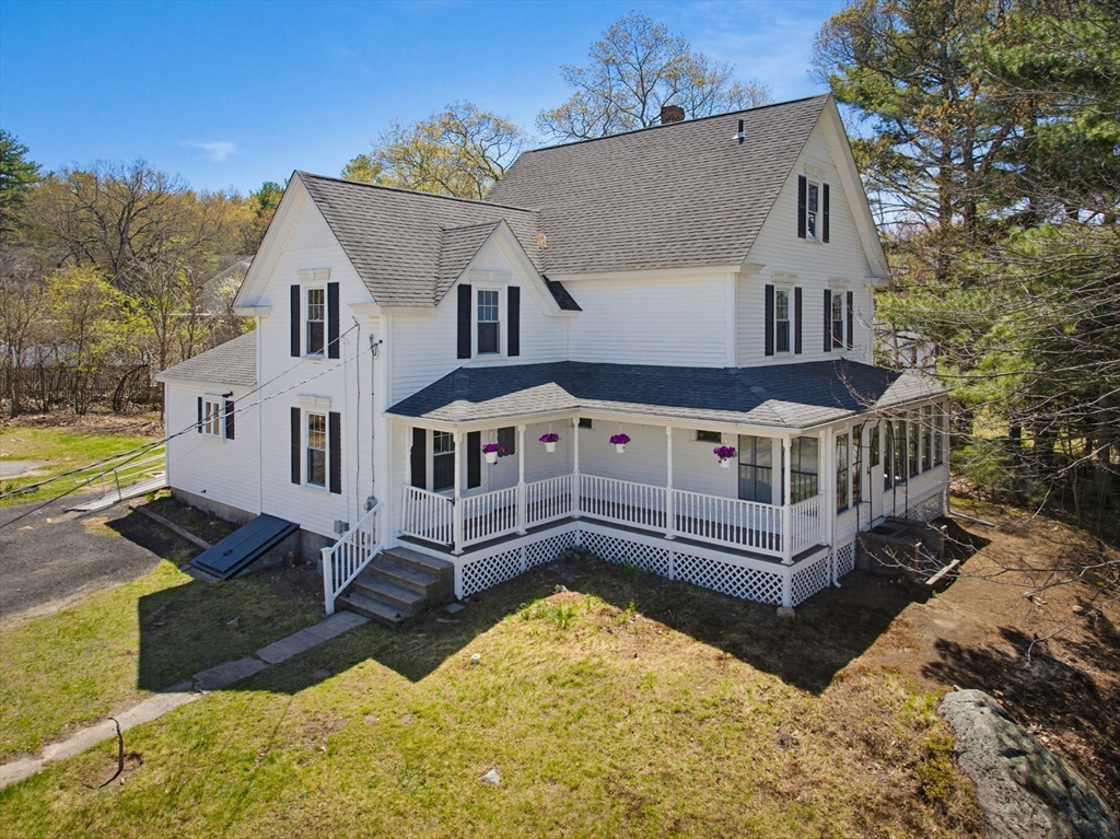 298 Providence Rd, Northbridge, Massachusetts, 4 Bedrooms Bedrooms, 9 Rooms Rooms,2 BathroomsBathrooms,Residential,For Sale,Providence Rd,73511462