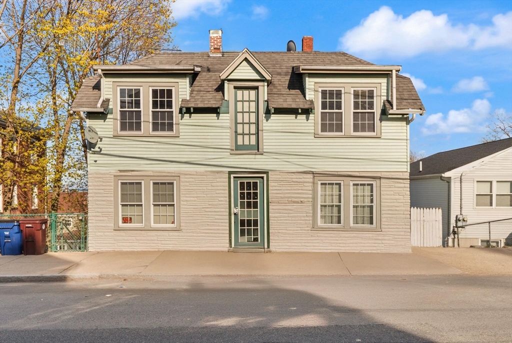 143 Campbell Avenue, Revere, Massachusetts, 5 Bedrooms Bedrooms, 12 Rooms Rooms,3 BathroomsBathrooms,Residential Income,For Sale,Campbell Avenue,73511483