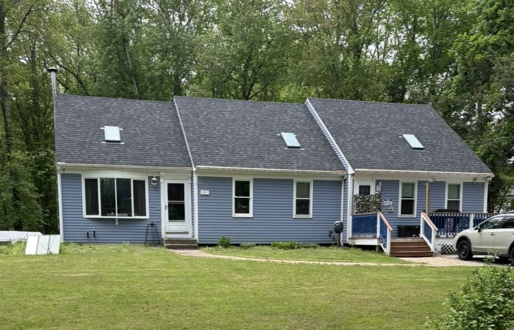 51 Slater St, Attleboro, Massachusetts, 4 Bedrooms Bedrooms, 7 Rooms Rooms,2 BathroomsBathrooms,Residential,For Sale,Slater St,73508117