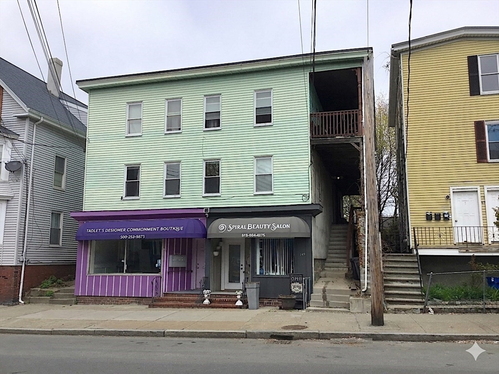 149 Washington St, Peabody, Massachusetts, 8 Bedrooms Bedrooms, 18 Rooms Rooms,5 BathroomsBathrooms,Residential Income,For Sale,Washington St,73511500
