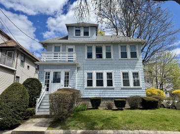 17 Temple Ave, Winthrop, Massachusetts, 2 Bedrooms Bedrooms, 6 Rooms Rooms,1 BathroomBathrooms,Residential Lease,For Rent,Temple Ave,73511518