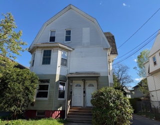 37-39 Wilmont St, Springfield, Massachusetts, 9 Bedrooms Bedrooms, 16 Rooms Rooms,4 BathroomsBathrooms,Residential Income,For Sale,Wilmont St,73511585
