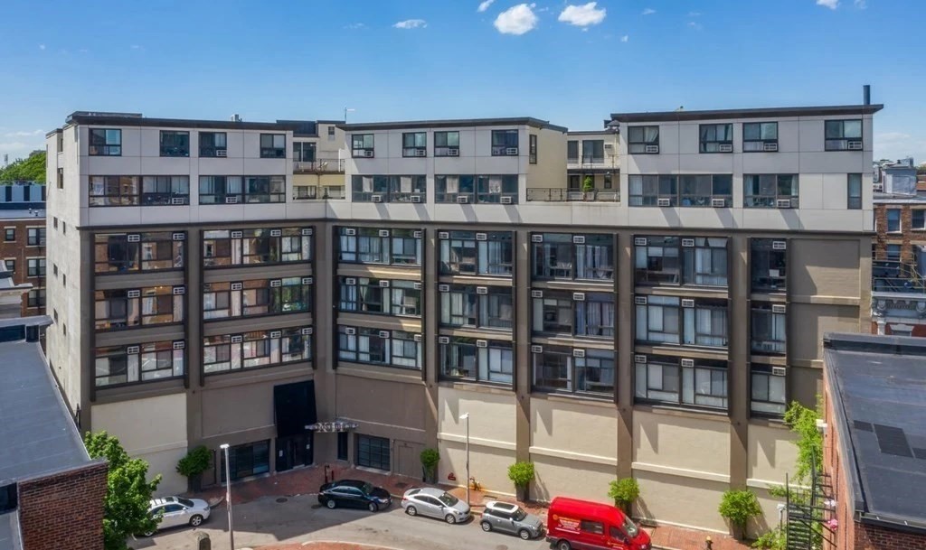 12 Stoneholm St, Boston, Massachusetts, 1 Bedroom Bedrooms, 3 Rooms Rooms,1 BathroomBathrooms,Residential Lease,For Rent,Stoneholm St,73511546