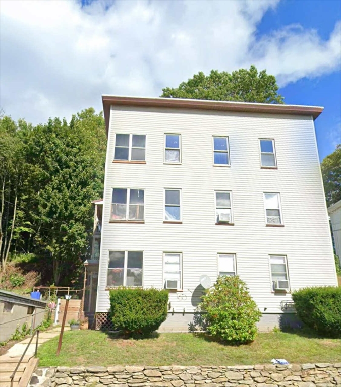 250 Pine St, Gardner, Massachusetts, 3 Bedrooms Bedrooms, 5 Rooms Rooms,1 BathroomBathrooms,Residential Lease,For Rent,Pine St,73450720