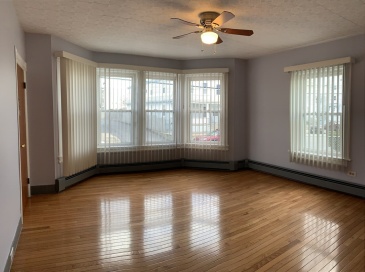 110 Capital St, Pawtucket, Rhode Island, 2 Bedrooms Bedrooms, 4 Rooms Rooms,1 BathroomBathrooms,Residential Lease,For Rent,Capital St,73511667