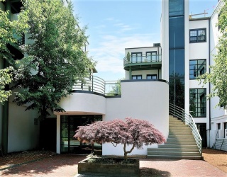 227 Summit Ave, Brookline, Massachusetts, 1 Bedroom Bedrooms, 3 Rooms Rooms,1 BathroomBathrooms,Residential Lease,For Rent,Summit Ave,73511699