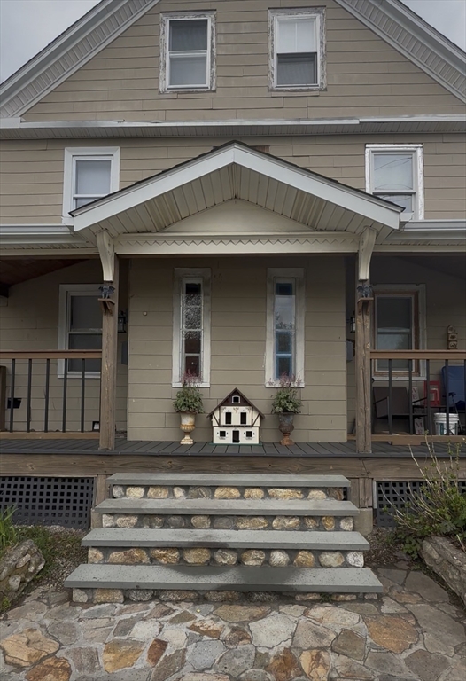 138 Park Street, Stoughton, Massachusetts, 3 Bedrooms Bedrooms, 7 Rooms Rooms,1 BathroomBathrooms,Residential Lease,For Rent,Park Street,73511707