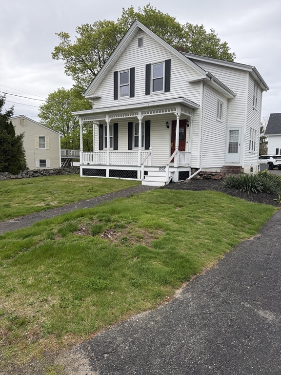 852 Somerset Ave, Taunton, Massachusetts, 2 Bedrooms Bedrooms, 5 Rooms Rooms,1 BathroomBathrooms,Residential Lease,For Rent,Somerset Ave,73511755