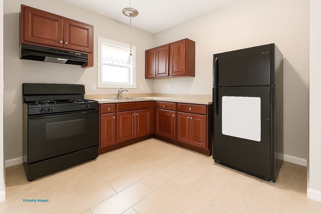 120 Plain St, Fall River, Massachusetts, 2 Bedrooms Bedrooms, 4 Rooms Rooms,1 BathroomBathrooms,Residential Lease,For Rent,Plain St,73511763
