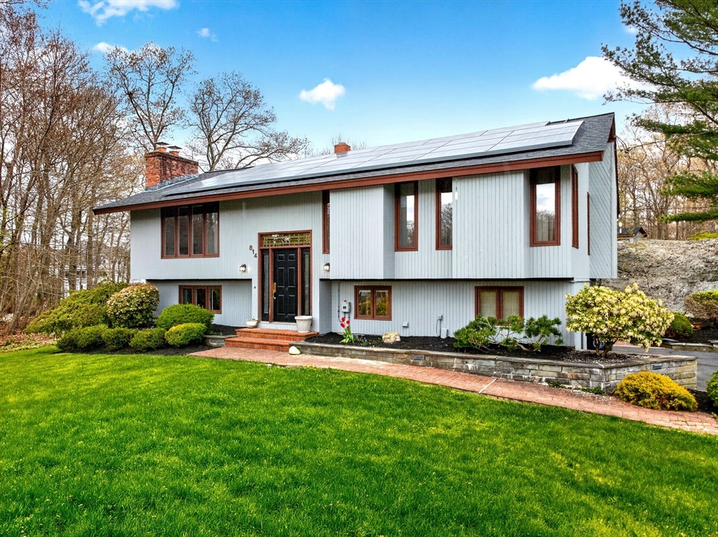814 Sharps Lot Rd, Swansea, Massachusetts, 3 Bedrooms Bedrooms, 6 Rooms Rooms,1.5 BathroomsBathrooms,Residential,For Sale,Sharps Lot Rd,73511762