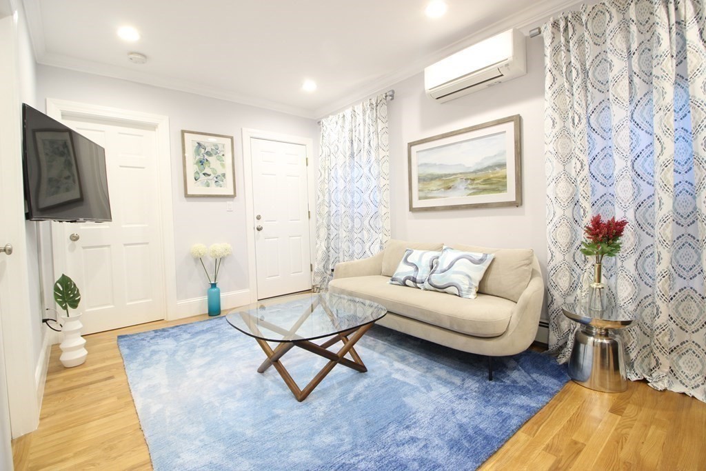 439 Cardinal Medeiros Ave, Cambridge, Massachusetts, 3 Bedrooms Bedrooms, 4 Rooms Rooms,1.5 BathroomsBathrooms,Residential Lease,For Rent,Cardinal Medeiros Ave,73511789