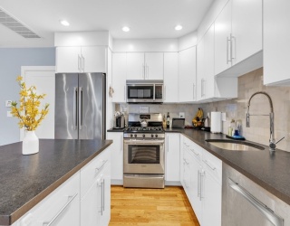 157 Hancock Street, Quincy, Massachusetts, 2 Bedrooms Bedrooms, 4 Rooms Rooms,2 BathroomsBathrooms,Residential Lease,For Rent,Hancock Street,73511818