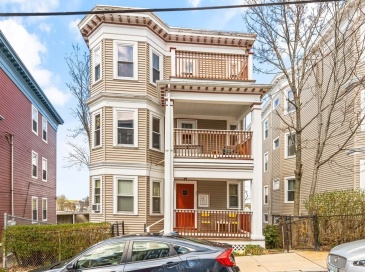 22 Rowell, Boston, Massachusetts, 3 Bedrooms Bedrooms, 5 Rooms Rooms,1 BathroomBathrooms,Residential Lease,For Rent,Rowell,73511826