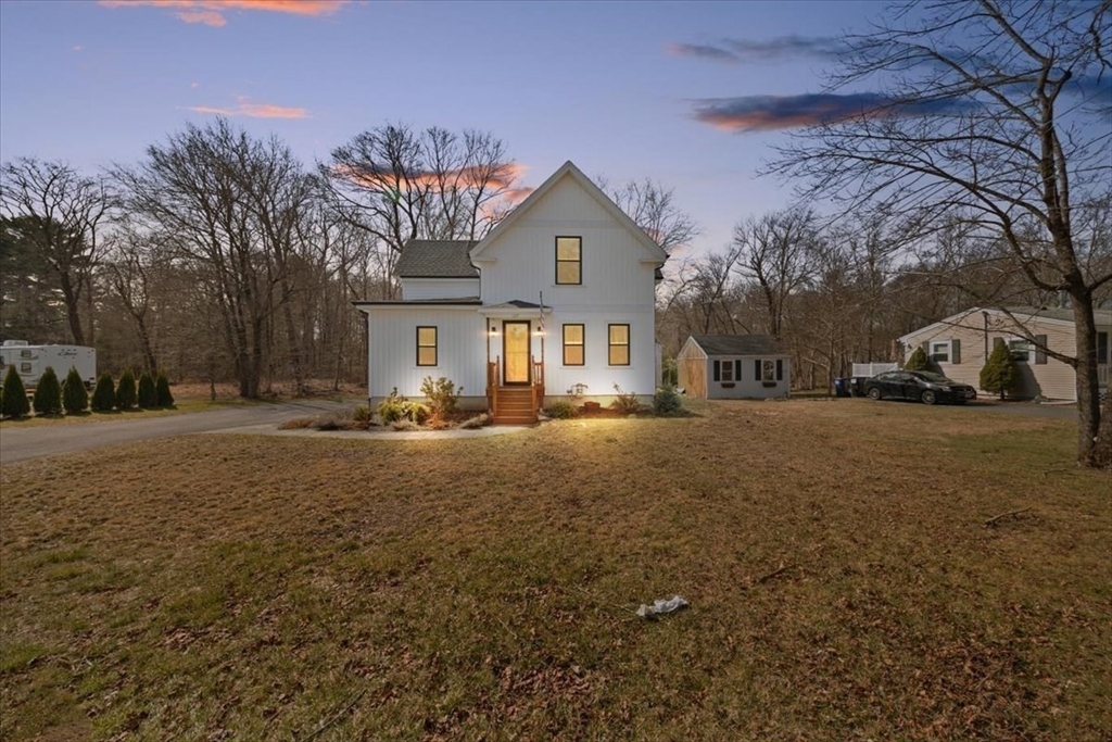 127 S Worcester St, Norton, Massachusetts, 3 Bedrooms Bedrooms, 8 Rooms Rooms,2 BathroomsBathrooms,Residential,For Sale,S Worcester St,73502185