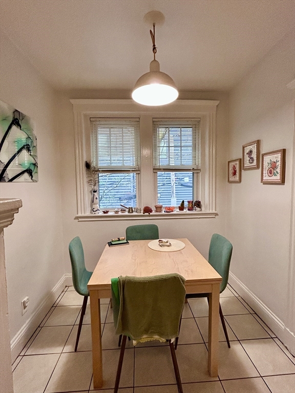 20 Jamaicaway, Boston, Massachusetts, 1 Bedroom Bedrooms, 3 Rooms Rooms,1 BathroomBathrooms,Residential Lease,For Rent,Jamaicaway,73511851