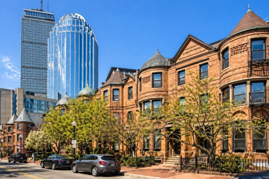245 West Newton St, Boston, Massachusetts, 2 Bedrooms Bedrooms, 4 Rooms Rooms,1 BathroomBathrooms,Residential Lease,For Rent,West Newton St,73511858
