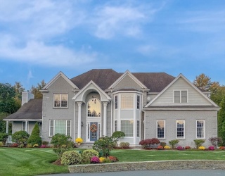 23 Lullaby Lane, Easton, Massachusetts, 4 Bedrooms Bedrooms, 9 Rooms Rooms,3.5 BathroomsBathrooms,Residential,For Sale,Lullaby Lane,73483131